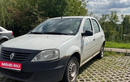 Renault Logan I, 2013 год, 295 000 рублей, 2 фотография