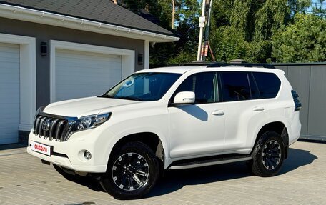 Toyota Land Cruiser Prado 150 рестайлинг 2, 2015 год, 4 075 000 рублей, 2 фотография