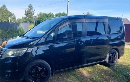 Nissan Serena III, 2010 год, 1 000 000 рублей, 2 фотография