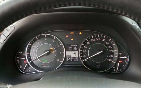 Nissan Patrol, 2012 год, 1 799 000 рублей, 12 фотография