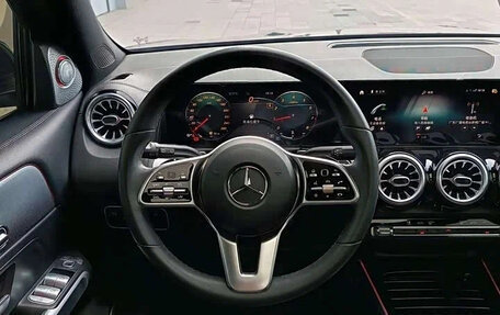 Mercedes-Benz GLB, 2023 год, 2 600 999 рублей, 9 фотография