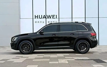 Mercedes-Benz GLB, 2023 год, 2 600 999 рублей, 21 фотография