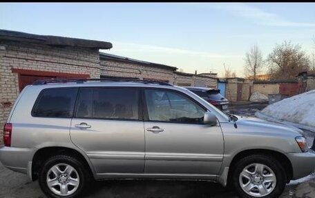 Toyota Highlander III, 2003 год, 800 000 рублей, 2 фотография