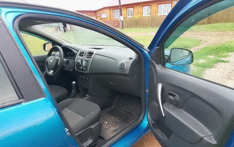 Renault Logan II, 2016 год, 664 990 рублей, 3 фотография