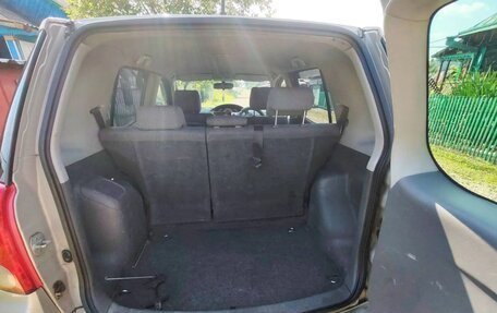 Toyota Raum II, 2004 год, 450 000 рублей, 10 фотография