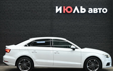 Audi A3, 2019 год, 1 970 000 рублей, 9 фотография