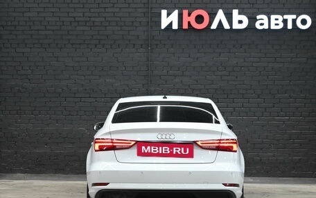 Audi A3, 2019 год, 1 970 000 рублей, 5 фотография