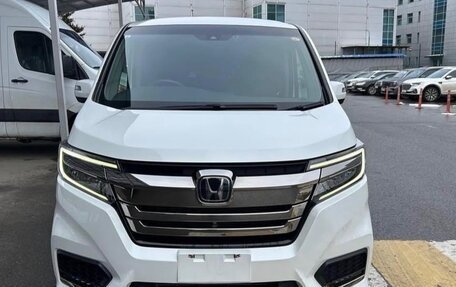 Honda Stepwgn IV, 2021 год, 2 160 000 рублей, 1 фотография