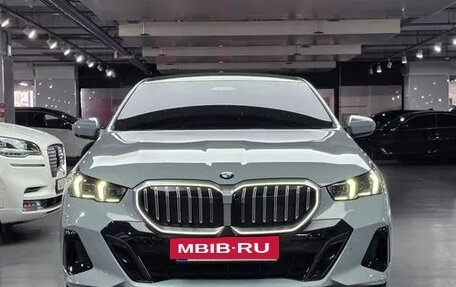 BMW 5 серия, 2025 год, 7 000 000 рублей, 2 фотография