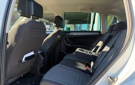 Volkswagen Tiguan II, 2021 год, 2 350 000 рублей, 18 фотография