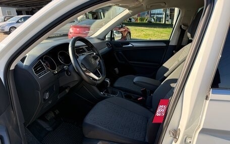 Volkswagen Tiguan II, 2021 год, 2 350 000 рублей, 8 фотография