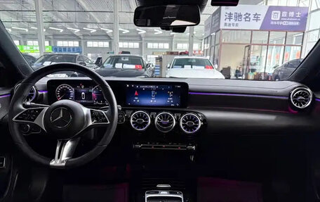 Mercedes-Benz A-Класс, 2023 год, 1 532 000 рублей, 10 фотография