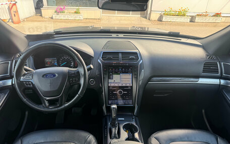 Ford Explorer VI, 2018 год, 2 399 000 рублей, 8 фотография