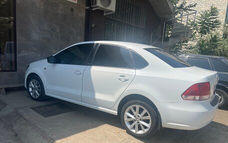 Volkswagen Polo VI (EU Market), 2014 год, 900 000 рублей, 2 фотография
