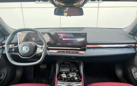 BMW 5 серия, 2024 год, 8 490 000 рублей, 12 фотография