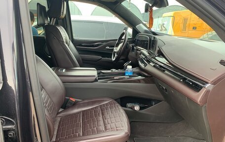 Cadillac Escalade V, 2024 год, 10 370 000 рублей, 12 фотография
