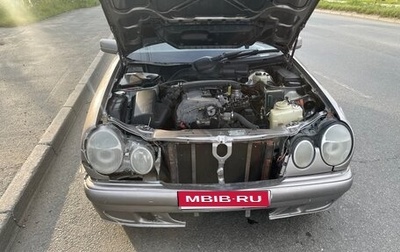 Mercedes-Benz E-Класс, 1995 год, 300 000 рублей, 1 фотография