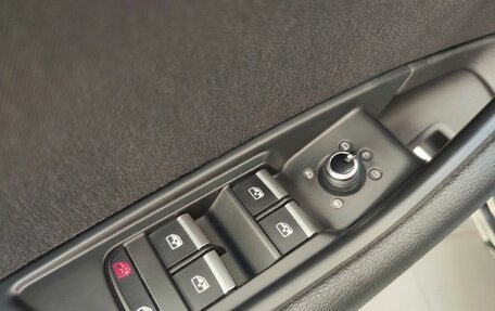 Audi A4, 2015 год, 2 038 000 рублей, 18 фотография