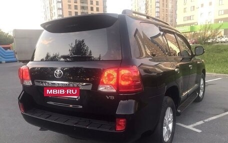 Toyota Land Cruiser 200, 2014 год, 3 700 000 рублей, 11 фотография