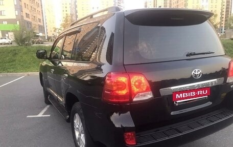 Toyota Land Cruiser 200, 2014 год, 3 700 000 рублей, 10 фотография