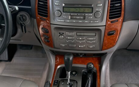 Toyota Land Cruiser 100 рестайлинг 2, 2007 год, 3 075 000 рублей, 6 фотография