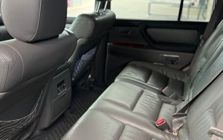 Toyota Land Cruiser 100 рестайлинг 2, 2007 год, 3 075 000 рублей, 12 фотография