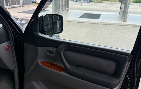 Toyota Land Cruiser 100 рестайлинг 2, 2007 год, 3 075 000 рублей, 19 фотография