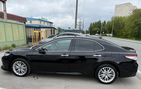 Toyota Camry, 2018 год, 2 580 000 рублей, 3 фотография