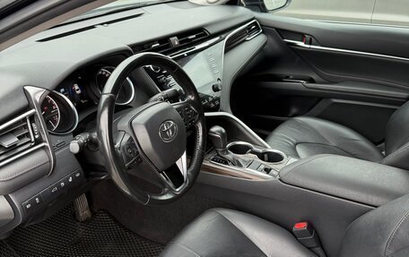 Toyota Camry, 2018 год, 2 580 000 рублей, 8 фотография