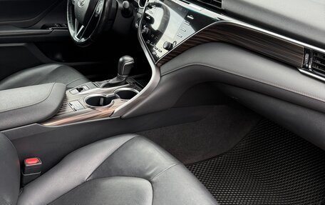 Toyota Camry, 2018 год, 2 580 000 рублей, 6 фотография