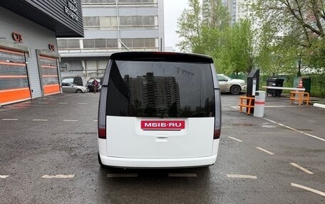 Hyundai Staria, 2021 год, 3 900 000 рублей, 9 фотография