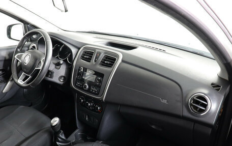 Renault Logan II, 2021 год, 675 000 рублей, 10 фотография