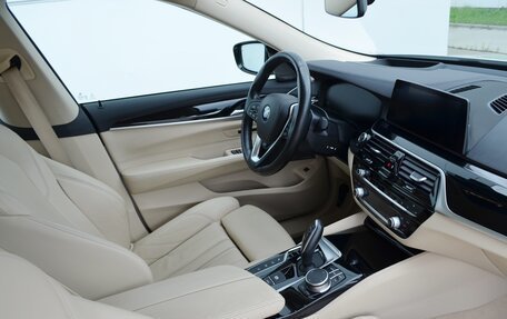 BMW 6 серия, 2019 год, 3 990 000 рублей, 9 фотография