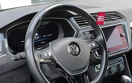 Volkswagen Tiguan II, 2017 год, 2 460 000 рублей, 27 фотография