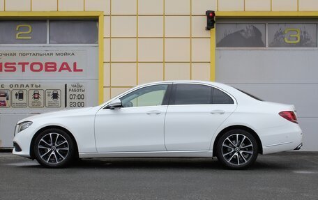 Mercedes-Benz E-Класс, 2019 год, 3 095 000 рублей, 3 фотография