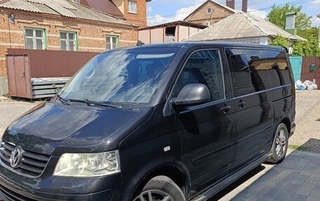 Volkswagen Multivan T5, 2004 год, 1 400 000 рублей, 2 фотография