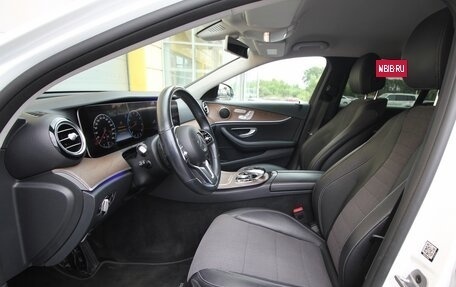 Mercedes-Benz E-Класс, 2019 год, 3 095 000 рублей, 12 фотография