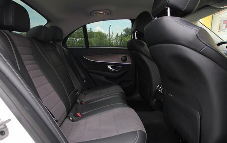 Mercedes-Benz E-Класс, 2019 год, 3 095 000 рублей, 17 фотография