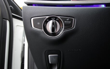 Mercedes-Benz E-Класс, 2019 год, 3 095 000 рублей, 21 фотография