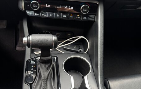 KIA K5, 2020 год, 2 200 000 рублей, 8 фотография