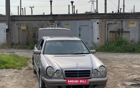 Mercedes-Benz E-Класс, 1995 год, 300 000 рублей, 3 фотография