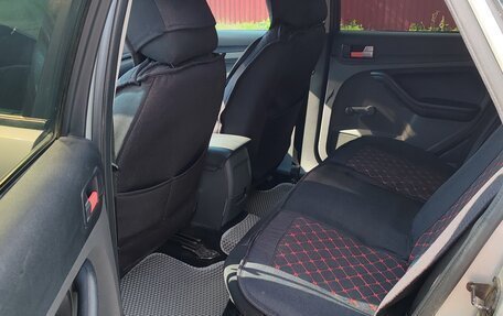 Ford Focus II рестайлинг, 2006 год, 300 000 рублей, 6 фотография