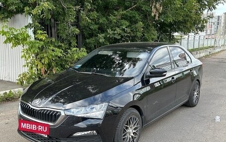 Skoda Rapid II, 2021 год, 1 750 000 рублей, 2 фотография