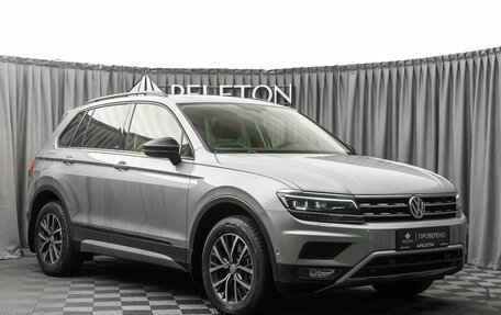 Volkswagen Tiguan II, 2018 год, 3 080 000 рублей, 2 фотография