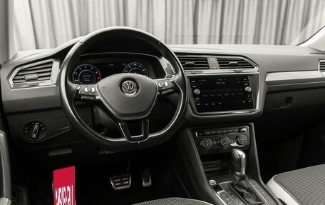 Volkswagen Tiguan II, 2018 год, 3 080 000 рублей, 7 фотография