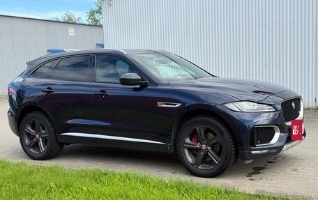 Jaguar F-Pace, 2016 год, 1 900 000 рублей, 2 фотография
