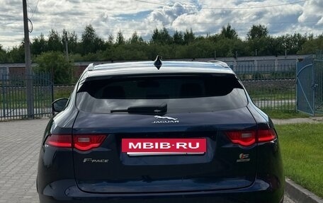 Jaguar F-Pace, 2016 год, 1 900 000 рублей, 4 фотография