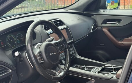 Jaguar F-Pace, 2016 год, 1 900 000 рублей, 8 фотография