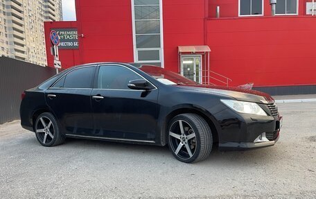 Toyota Camry, 2014 год, 1 650 000 рублей, 6 фотография
