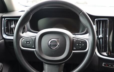 Volvo V60 II, 2018 год, 2 150 000 рублей, 11 фотография